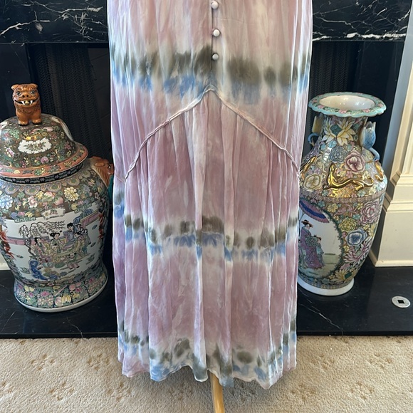 “Young Fabulous & Broke” pastel tie dye tiered sleeveless tiered maxi dresss - Picture 3 of 5